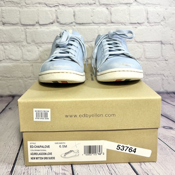 Ellen Degeneres ED Chapa Love Shoes Blue Leather Lace Up Sneakers Women
Size 6.5 - Picture 13 of 16